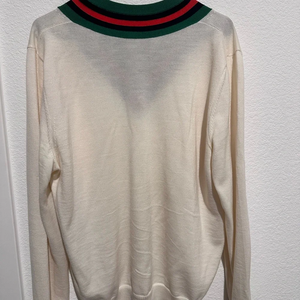 Authentic Gucci Sweater with Green and Red Accents - Picture 3 of 7
